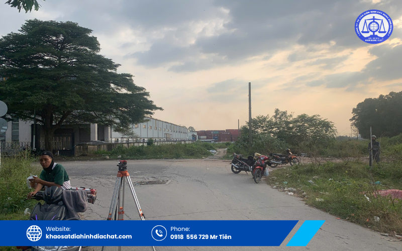 Đo đạc xác định vị trí, cắm mốc ranh giới thửa đất là gì?